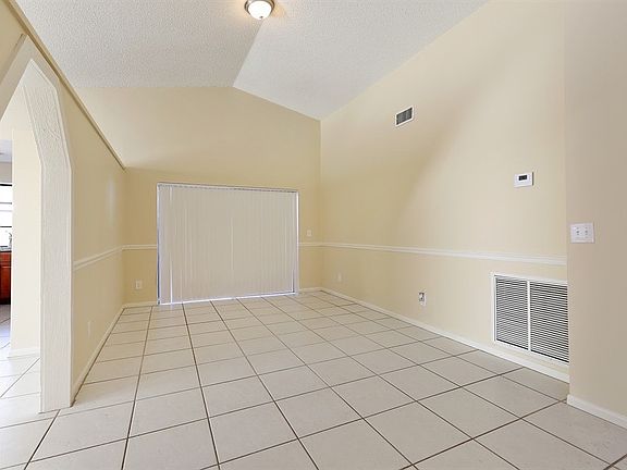 4th image of 7465 NW 48th Ct