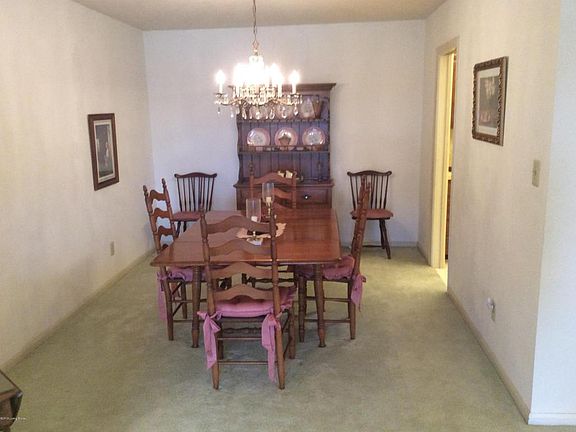 3rd image of 3030 Breckenridge Ln #424-2