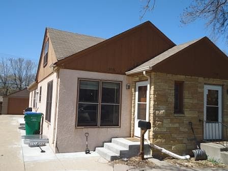 3rd image of 3716 Kipling Ave S