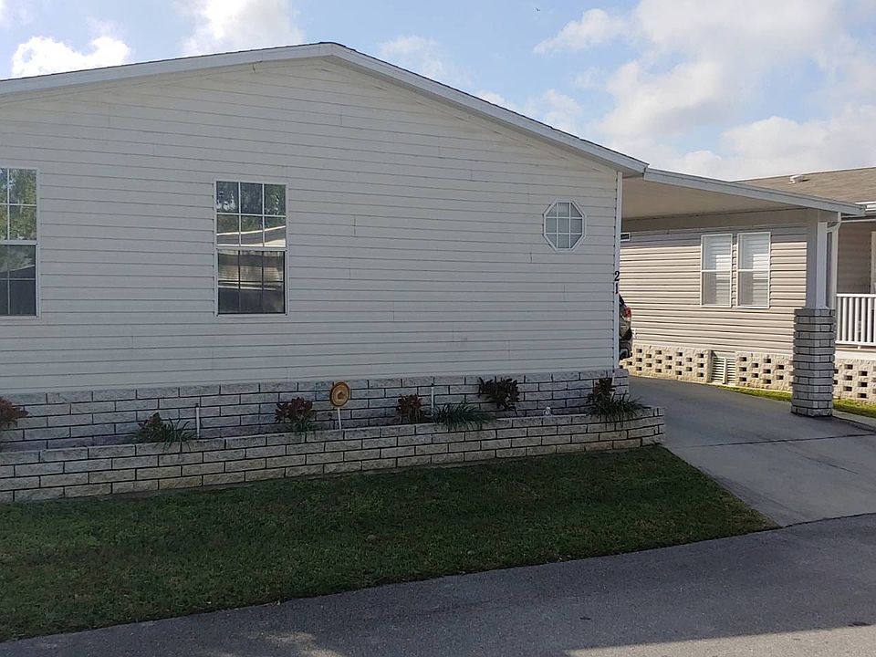 1st image of 21 Bridgette Ave