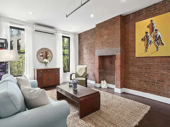 940 Fulton Street image 1 of 6