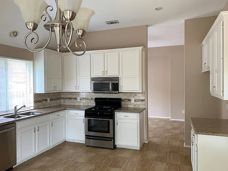 209 N Blue Rdg — Photo 9
