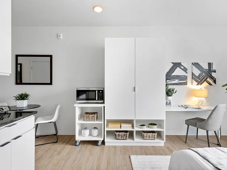 Trademark Apartments — Photo 6
