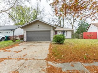 3444 Woodpath Dr, Florissant, MO 63031