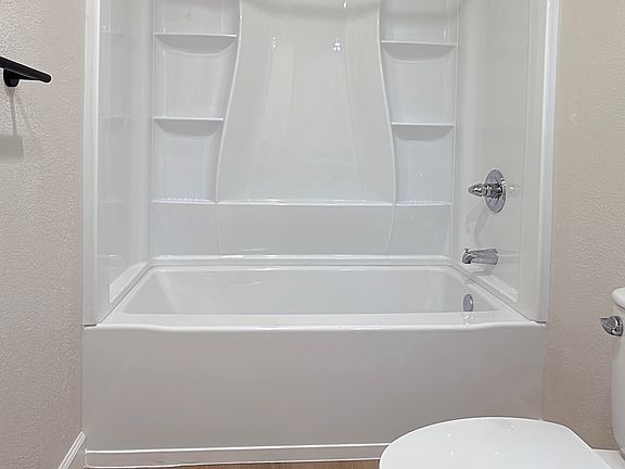 2nd image of 4110 1/2 Ocean View Blvd #4110-1/2