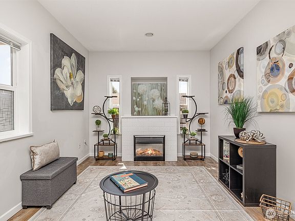 4th image of 4217 164th Street SW #B205
