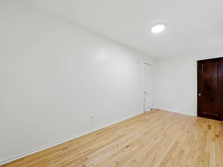 49 Trinity Pl #1 — Photo 13