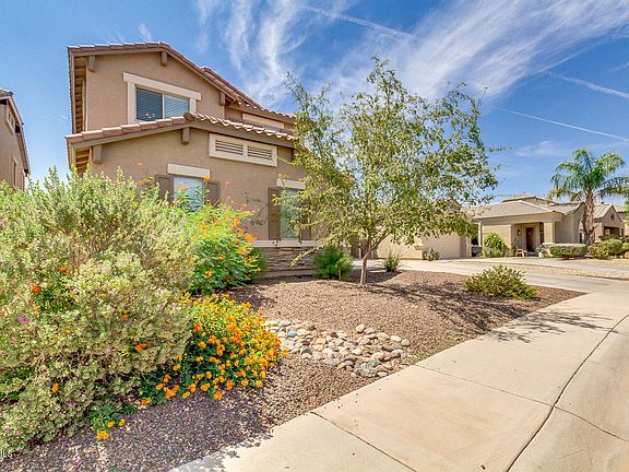 3rd image of 41059 W Robbins Dr