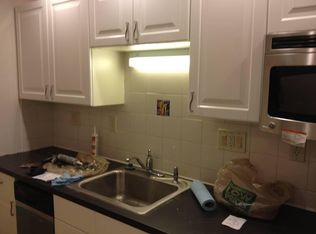 102 High St APT 3, Waltham, MA 02453