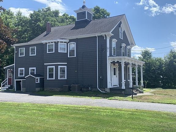 4th image of 158 Worcester St