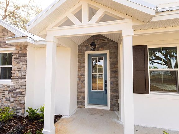 3rd image of 726 Sloans Ridge Rd