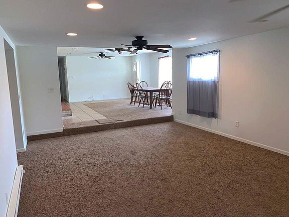 4th image of 1410 Severs Dr