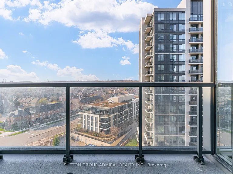 20 Gatineau Dr #1010 — Photo 17