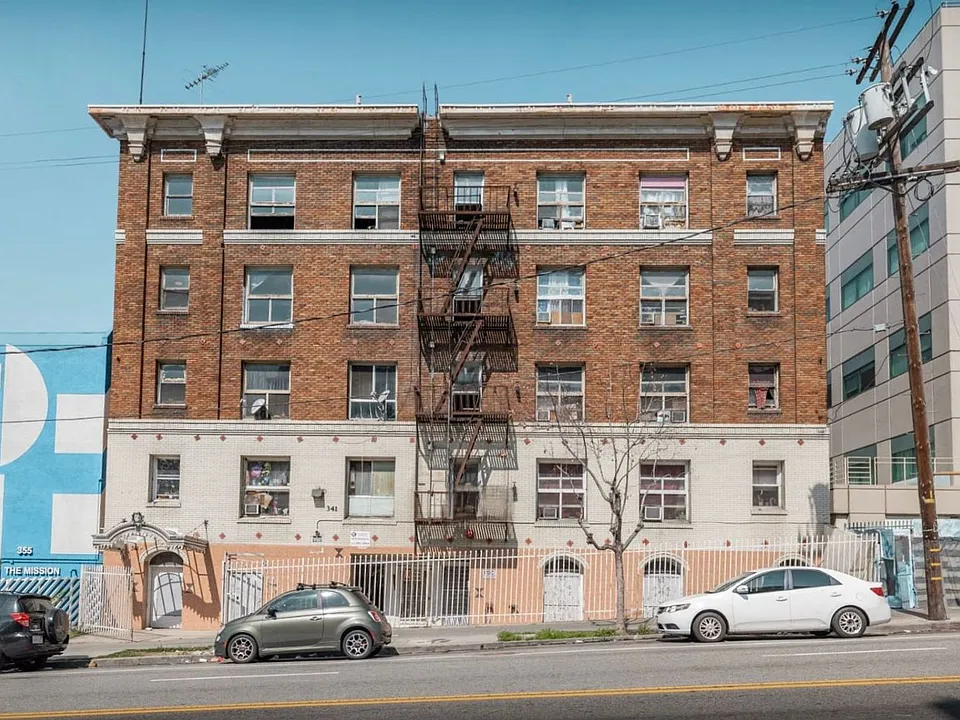 341 S Alvarado Street