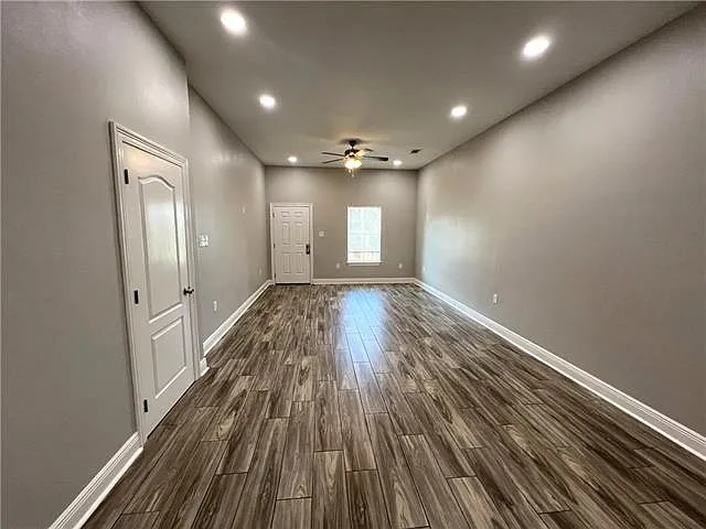 3 bed, 2.0 bath, 1450 sqft, $1,800 — Photo 4