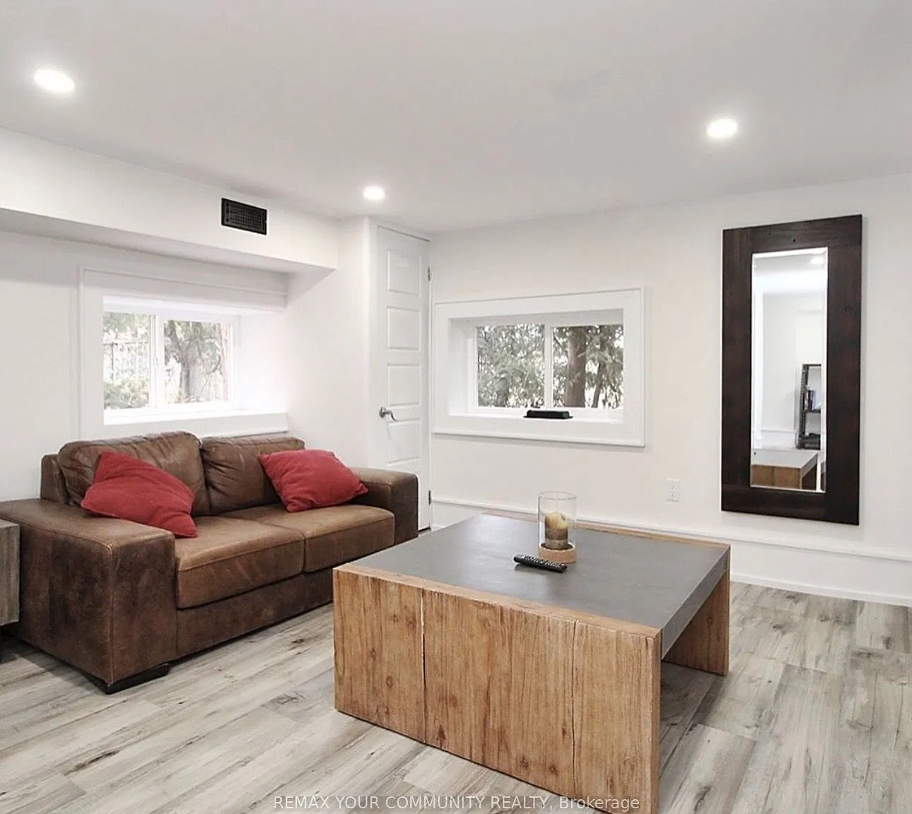 3 bed, $2,950 — Photo 3