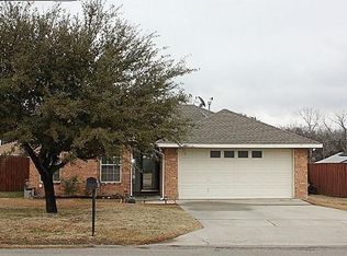 204 Leuty St, Justin, TX 76247