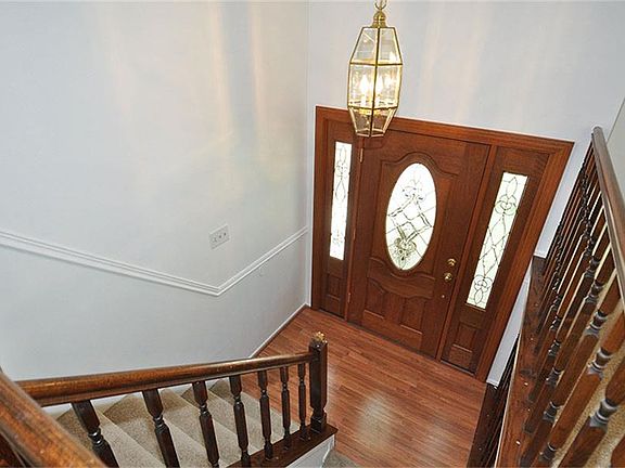 4th image of 3134 Silver Falls Dr