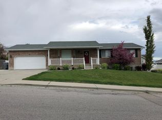 1218 Fort Dr, Pleasant Grove, UT 84062