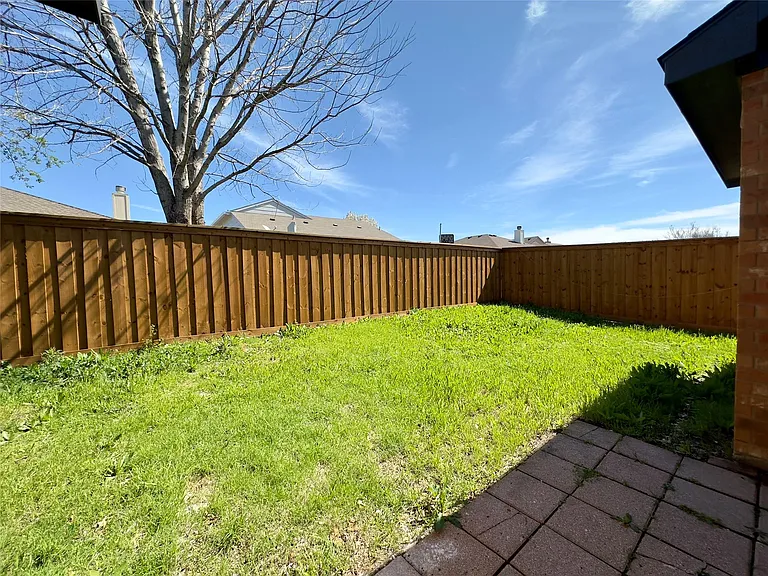 757 Eagle Dr — Photo 23