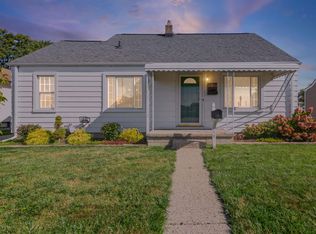 22035 Lakeview St, Saint Clair Shores, MI 48080