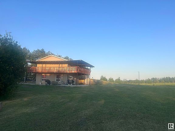 5th image of 7215 Township Road 504