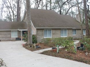 129 Dunbarton Dr, Saint Simons Island, GA 31522