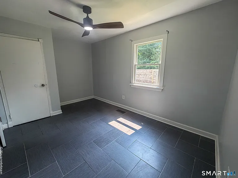 17 Kingsbury Rd — Photo 27