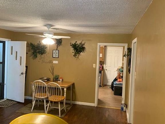 3rd image of 1334 Blackard St