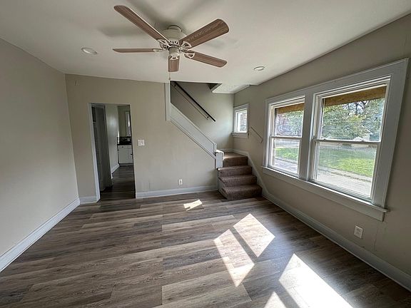 3rd image of 738 Seymour Ave