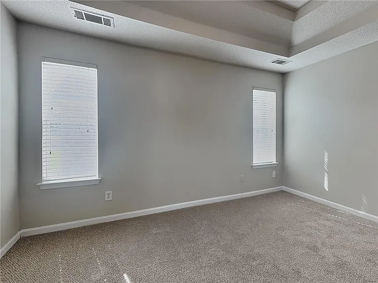 205 Oak Terrace Dr — Photo 7