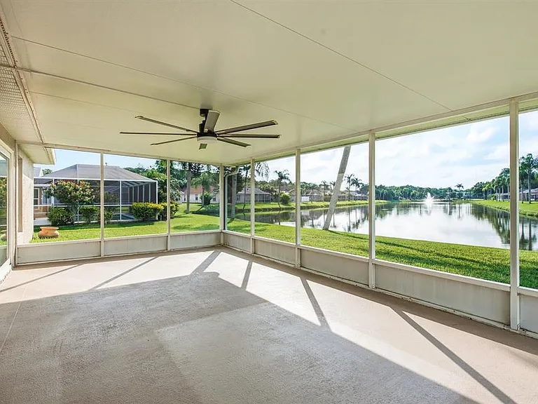 349 Fountainview Cir — Photo 27