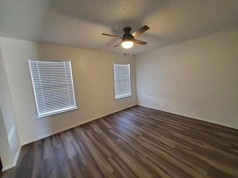 124 Whisper Way — Photo 6
