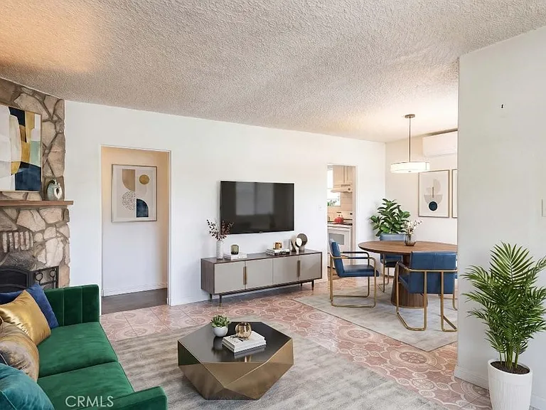 1229 S Flower St — Photo 12