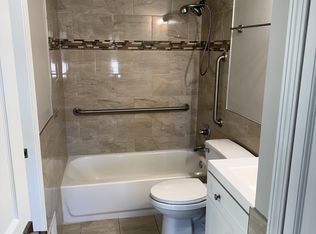 3103 Crooks Rd, Rochester Hills, MI 48309