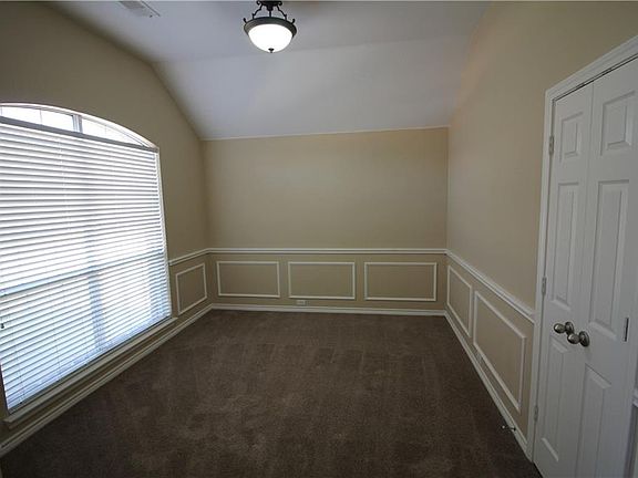 4th image of 7401 Sweet Meadows Dr