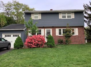 46 Oak Ridge Pkwy, Toms River, NJ