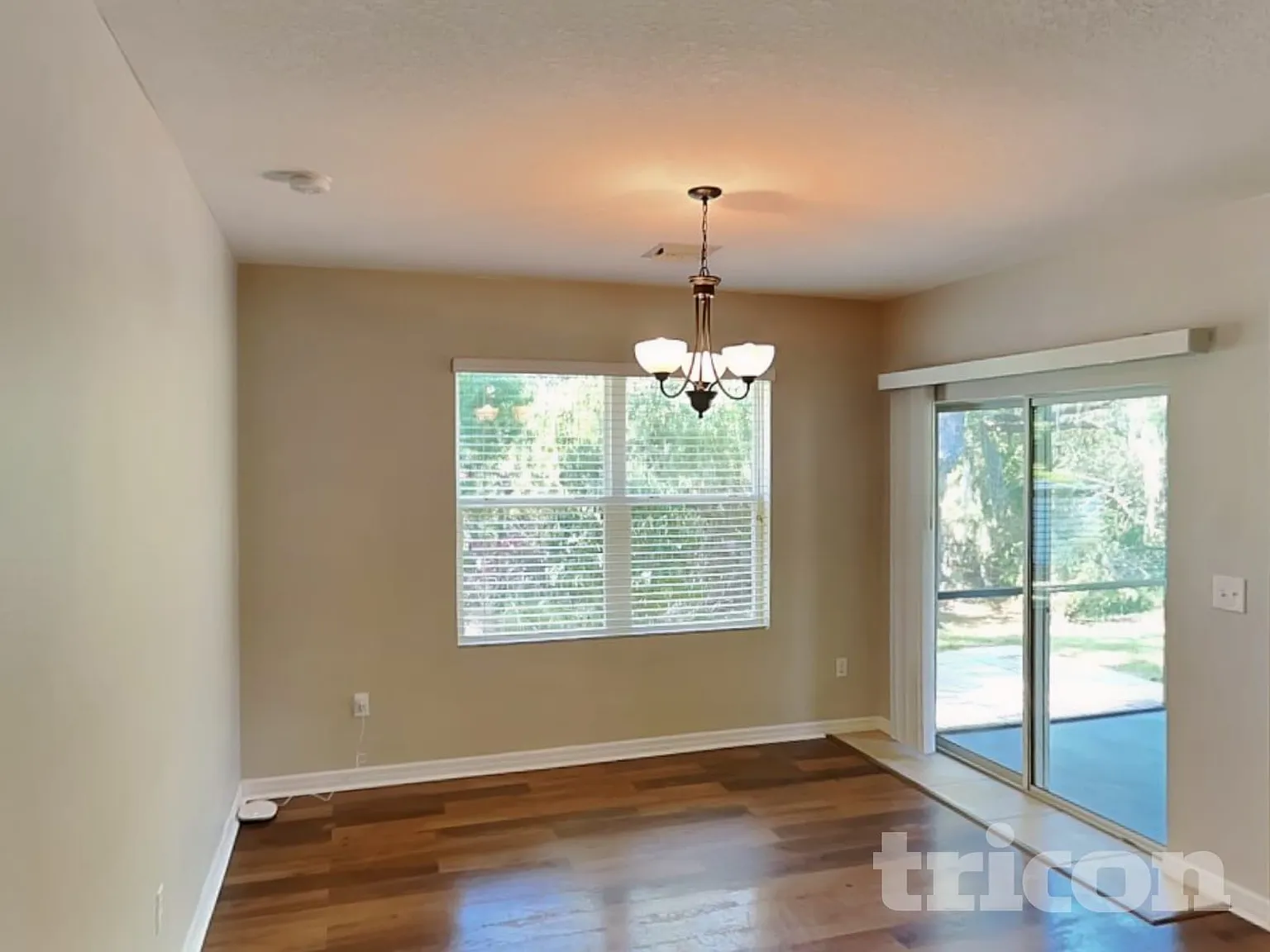 7027 57th Terrace E Palmetto FL — Photo 3