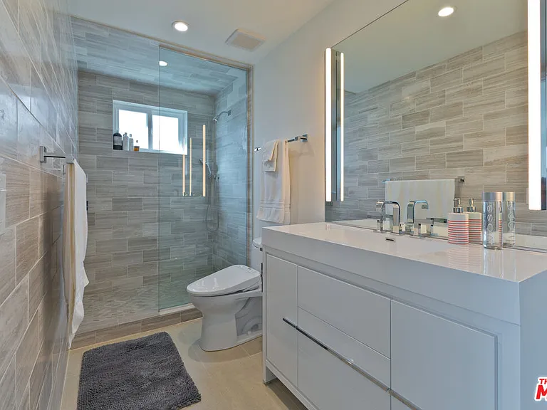 3545 Ridgeview Cir — Photo 16
