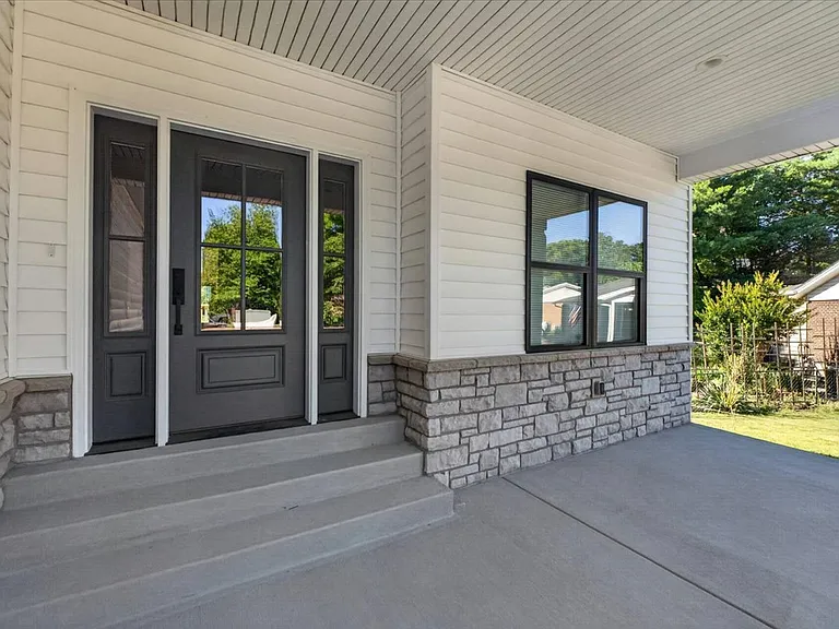 15308 Batesville Ct — Photo 2