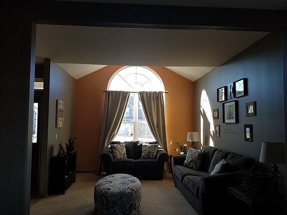 5th image of 1816 Crestview Dr