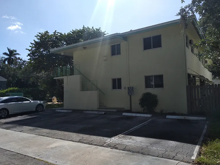 1524 SE 2nd St — Photo 22