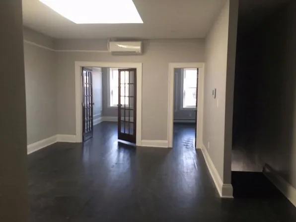 9214 Rockaway Beach Blvd, Far Rockaway, NY 11693