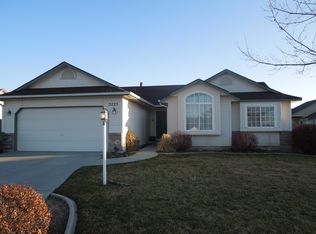 2725 W Chateau Dr, Meridian, ID 83646