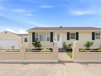 11 Gilmore St, Pawtucket, RI, 02861