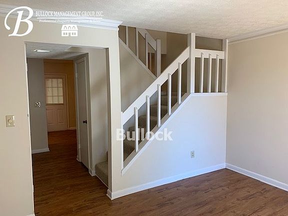 3rd image of 3262 Highpoint Ct