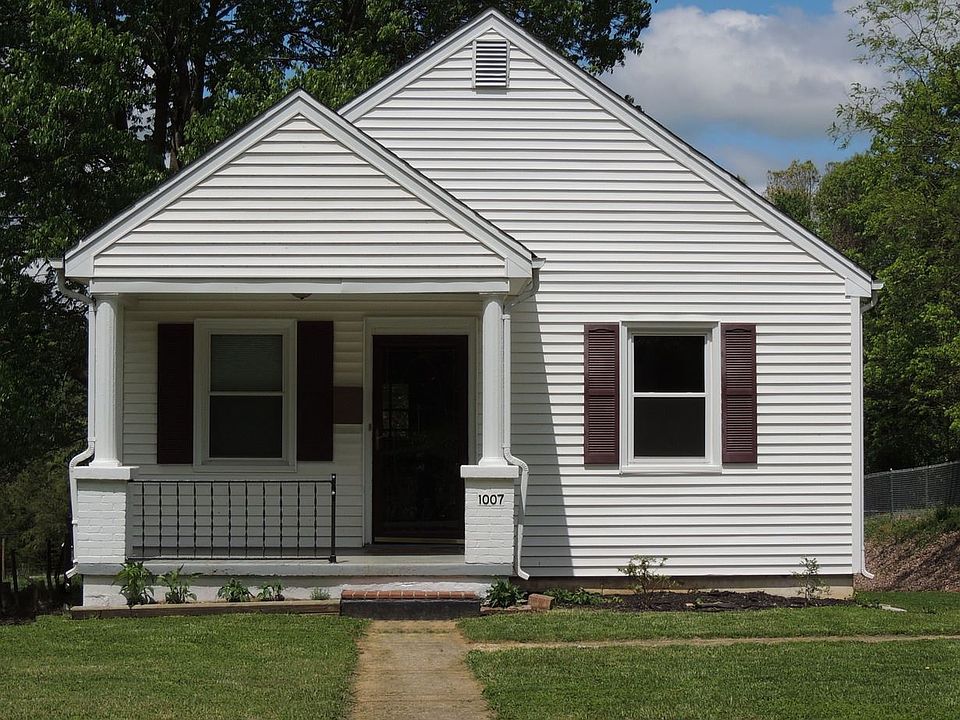 1st image of 1007 Lindsay St