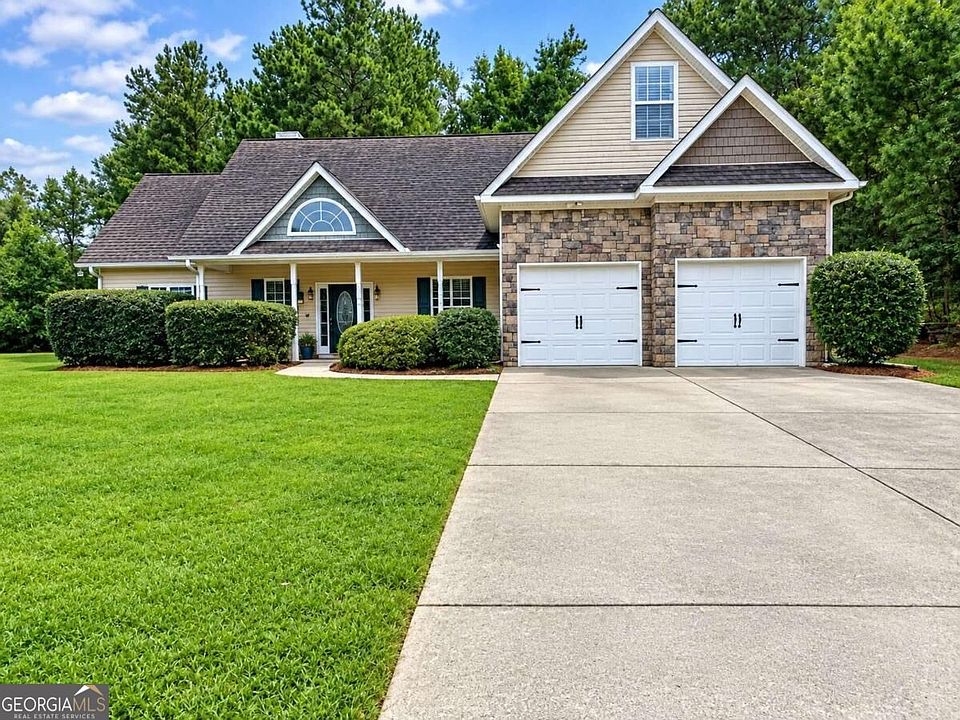 1st image of 191 Aaron Ct