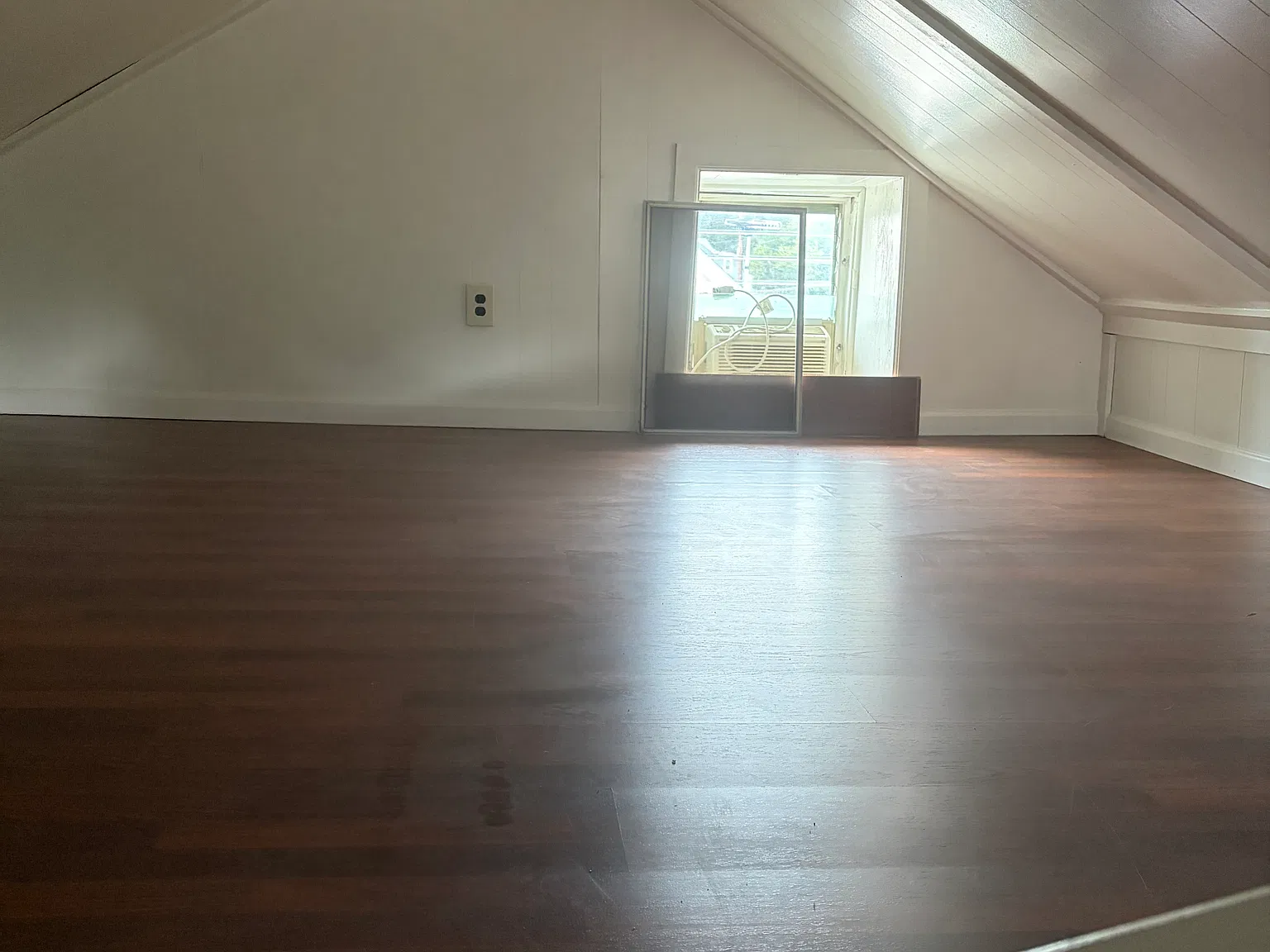 1 bed, 750 sqft, $1,000 — Photo 4