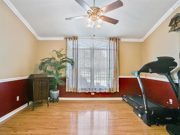 5th image of 28734 Lindenhurst Dr